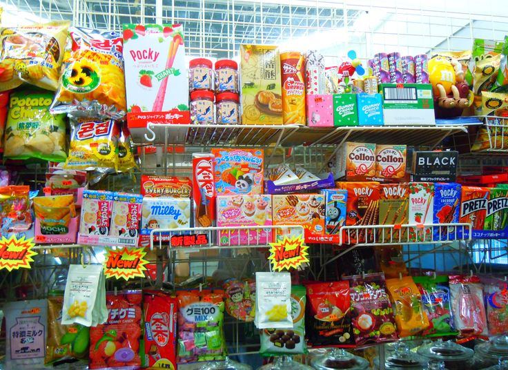 Cherry blossom decorated candy aisle